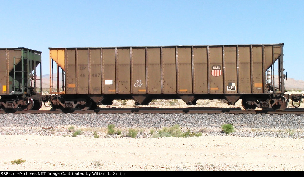 EB Unit Empty Hooper Car Frt at Erie NV -26